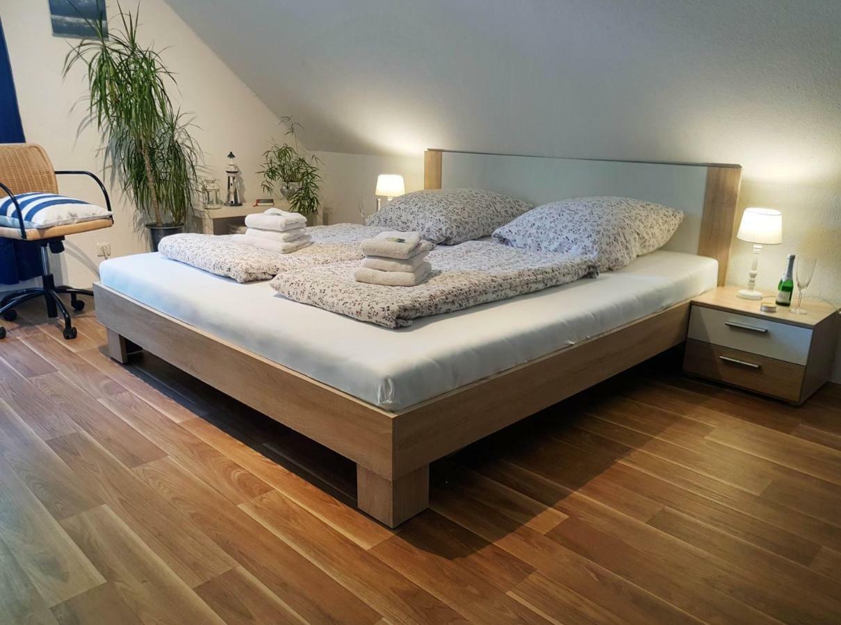 Charmante Ferienwohnung 3 Zimmer Kueche Bad Zentrale Lage Hagen im Bremischen Eksteriør billede
